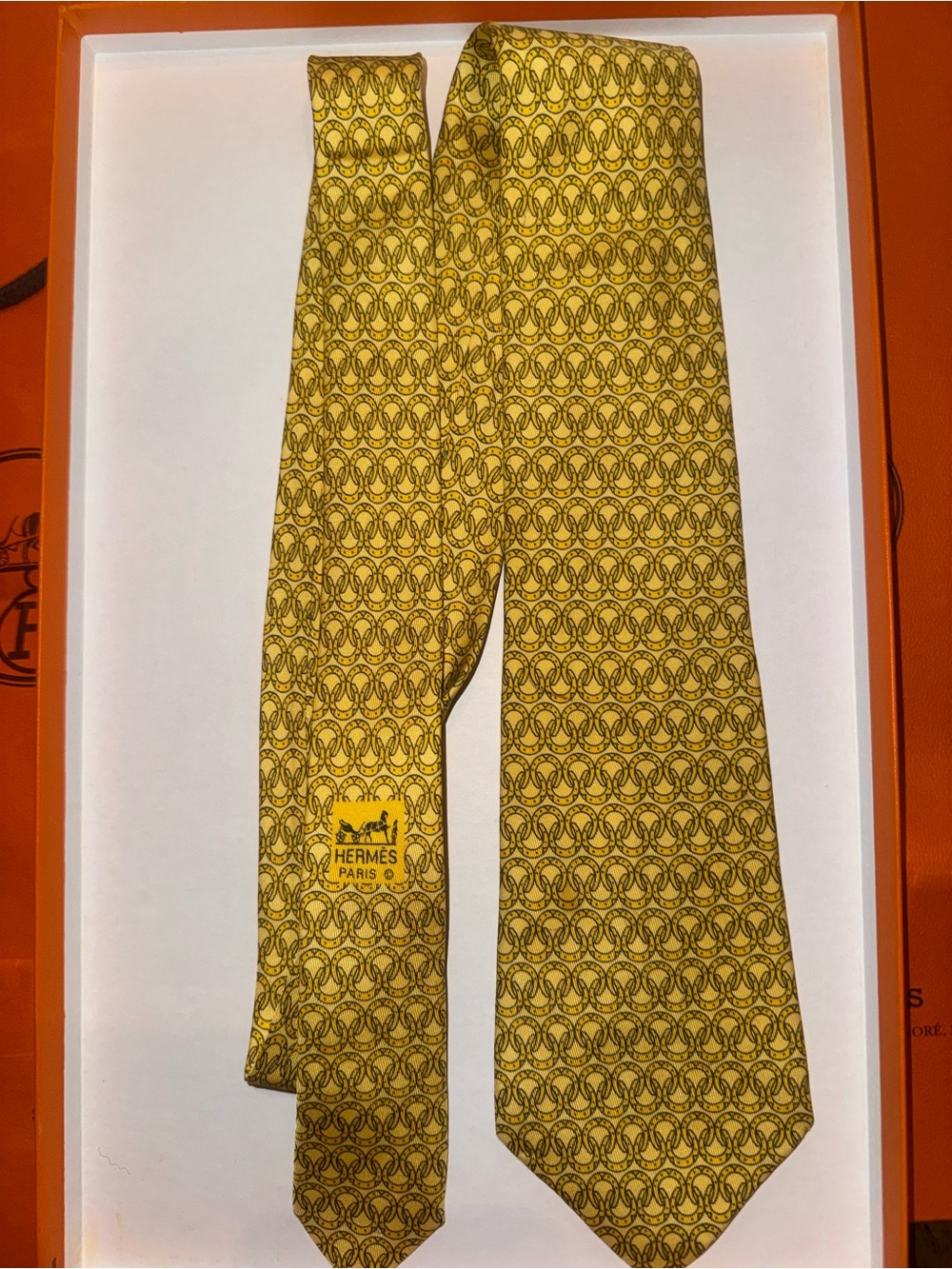 Hermes Yellow Horse Shoe Pattern Tie